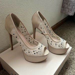Nude Heels w/ Gemstones